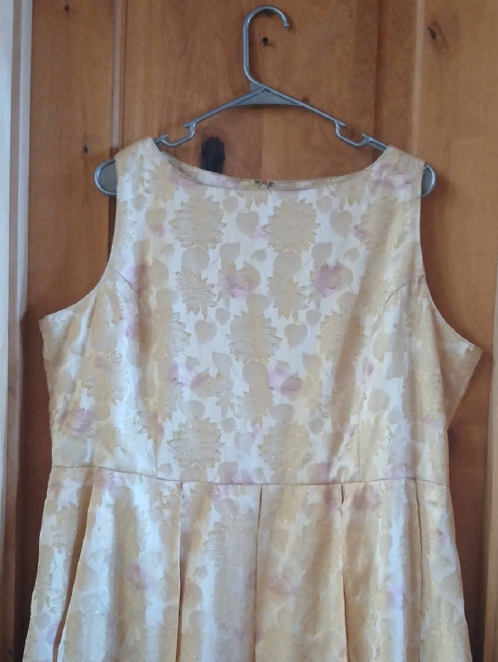 BB Dakota Gold Brocade Pink Floral Dress - Picture 2 of 5